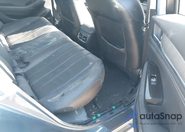 JM1GL1TY0J1335297: 43206529