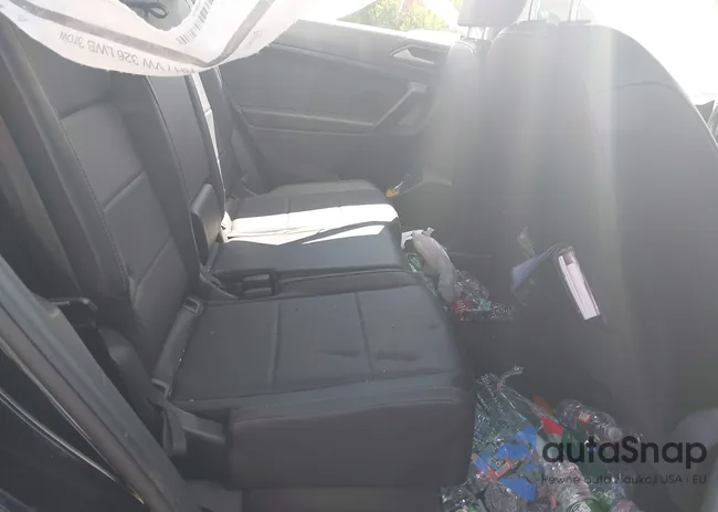 3VV2B7AX1KM110371: 43205556