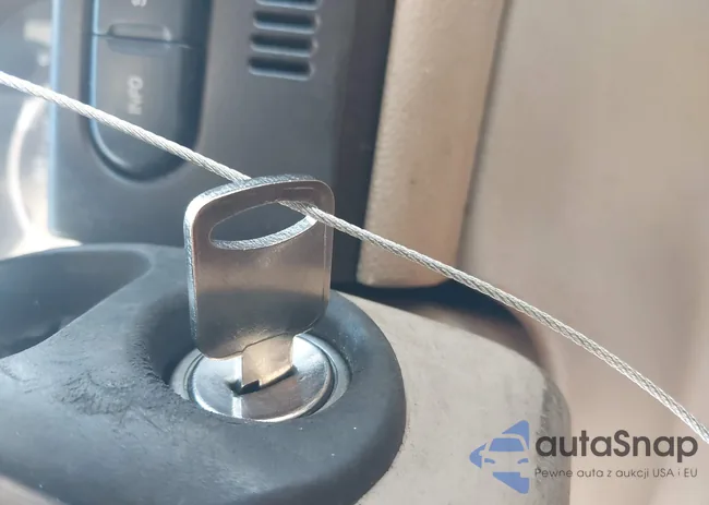 1FMFU17555LA03208: 43205586