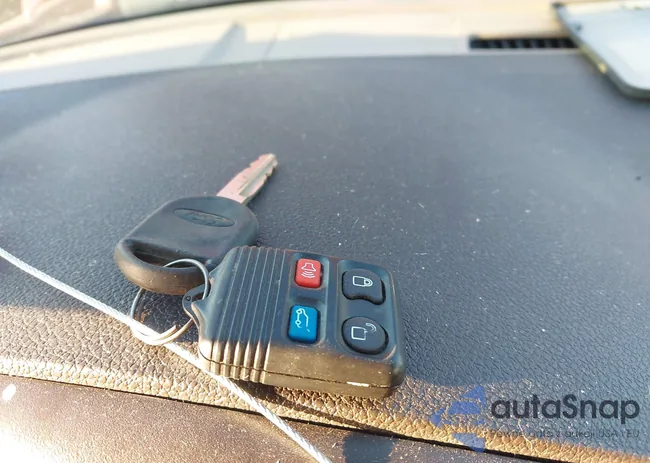 1FMFU18545LA85155: 43205674