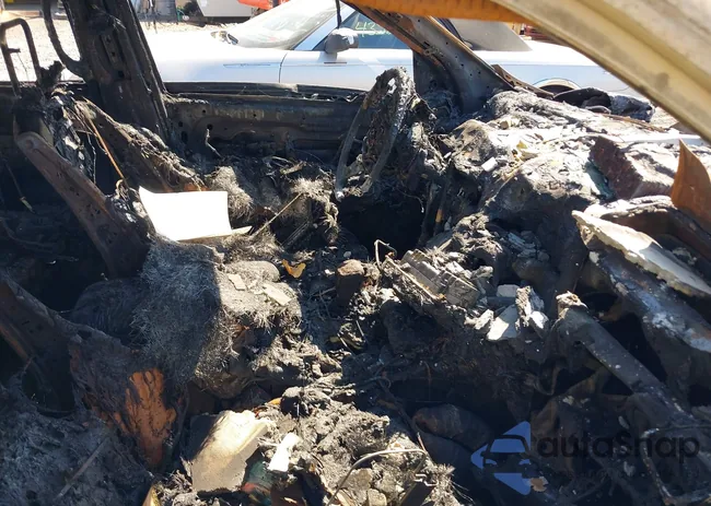 1C4RJFLT1HC928455: 43205758