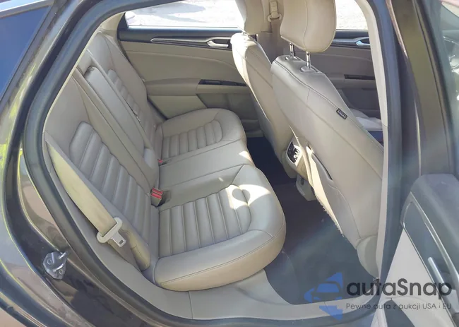 3FA6P0CD7KR219986: 43205813