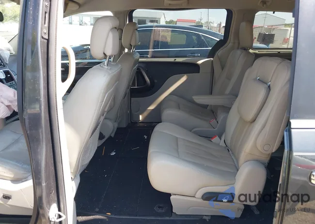 2C4RC1CG9CR106857: 43207027