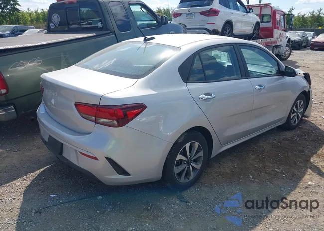 3KPA24AD1PE602415: 43207101