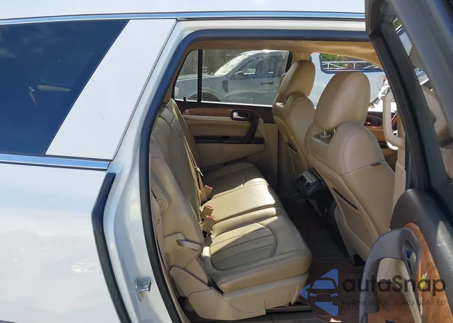 5GAKVBED5BJ293443: 43207198