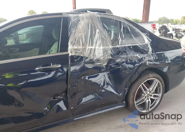 WDDZF4JB4KA593667: 43207333