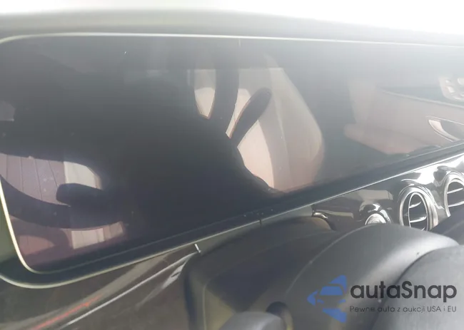 WDDZF4JB4KA593667: 43207333