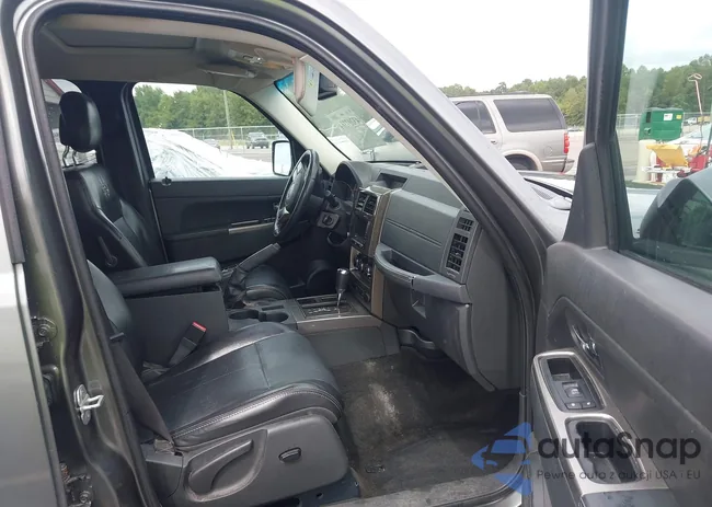 1C4PJLFK8CW166063: 43207364