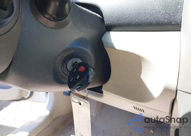 4T4BE46K29R136809: 43207371