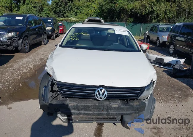 3VWDP7AJ9DM356105: 43206602