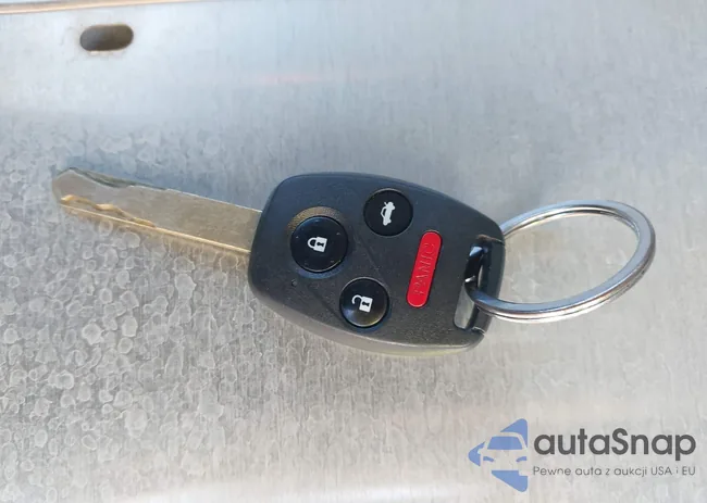 2HGFB2F85CH581493: 43206688