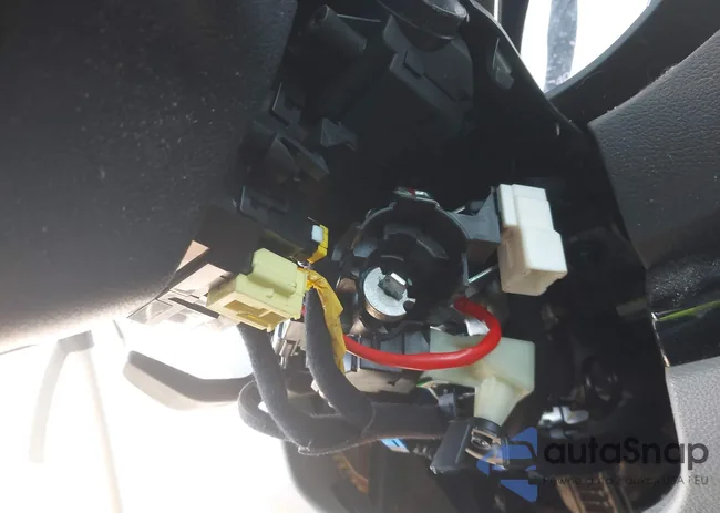 KNDMB5C14H6306740: 43206799