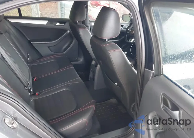 3VW4A7AJ8CM417444: 43207955