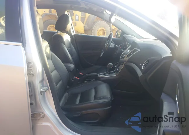 1G1PE5SB0E7397471: 43207965