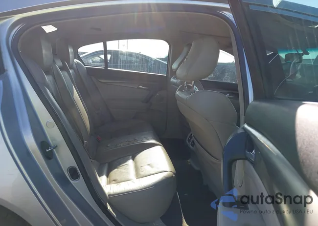 19UUA8F50EA002379: 43208033