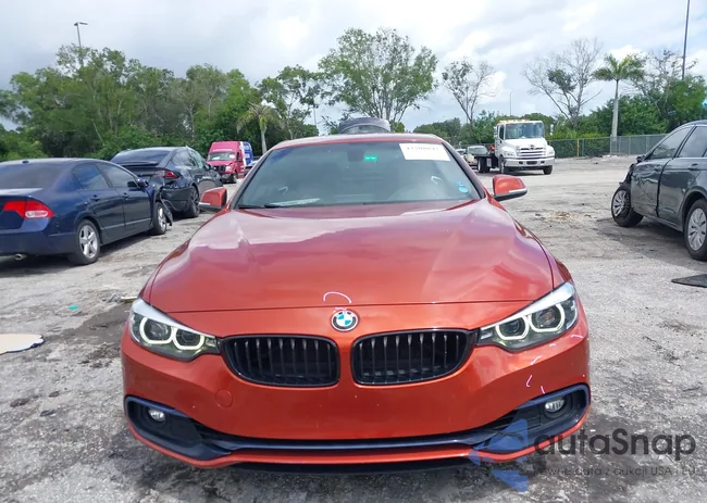 WBA4Z1C56KEE48530: 43208042