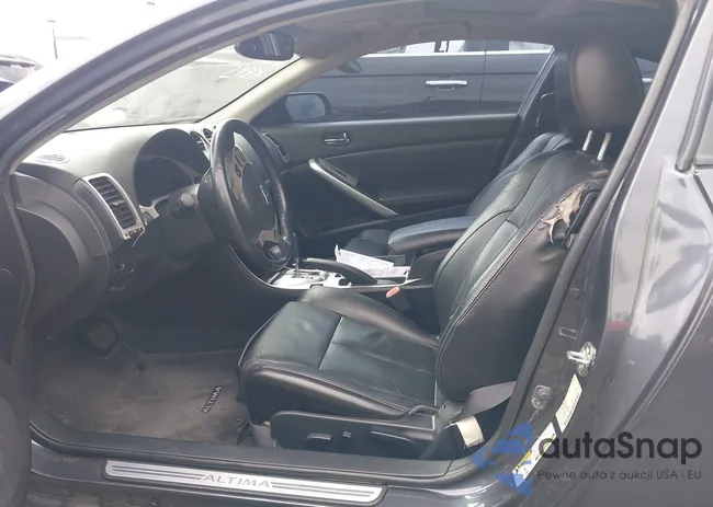 1N4AL2EP2CC219502: 43208203