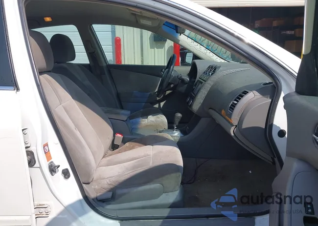 1N4AL21E67C168452: 43208300