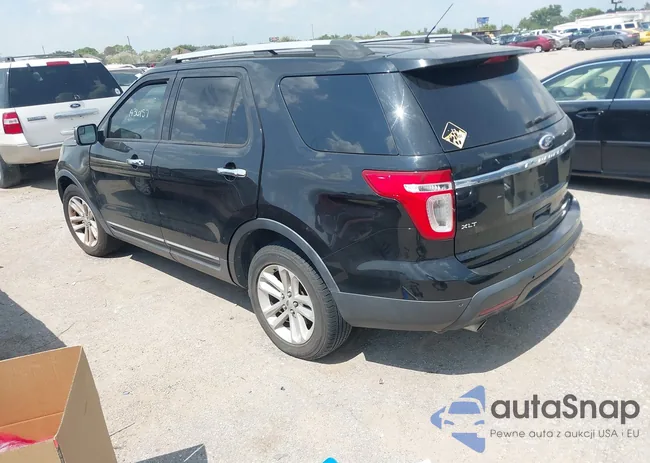 1FMHK7D86CGA36157: 43208301