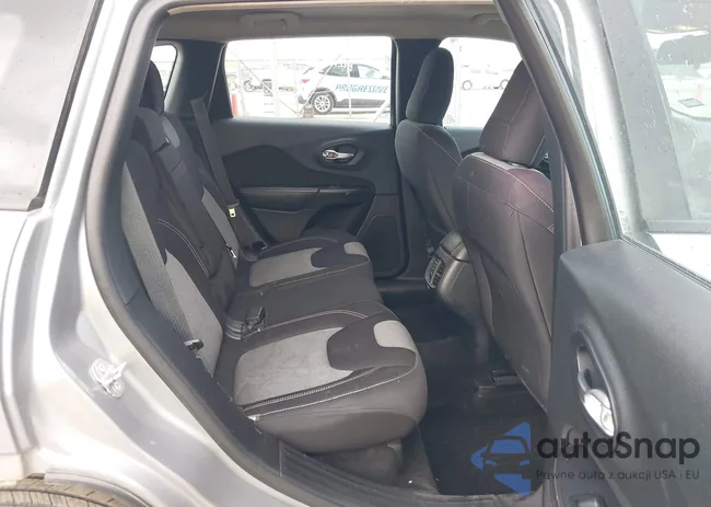 1C4PJMAB4EW233404: 43207640