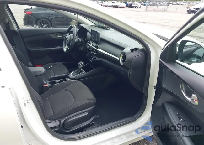 3KPF24AD1KE064894: 43207780