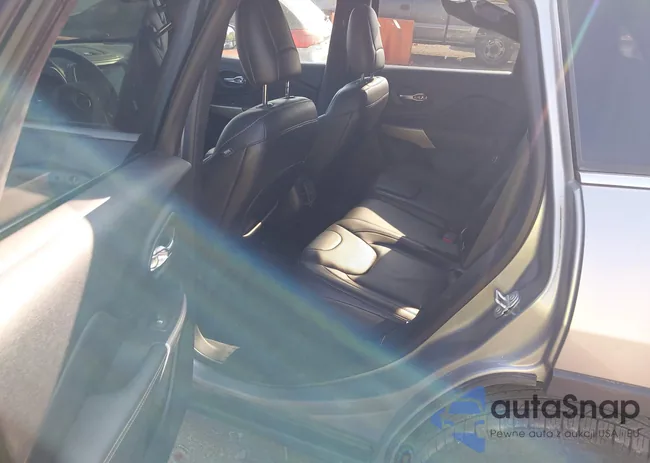 1C4PJMDS8HW596501: 43207785