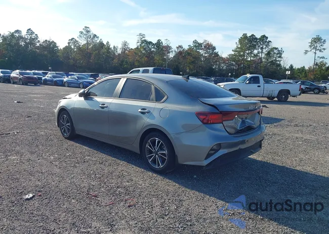 3KPF24AD4NE472231: 43207787