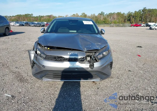 3KPF24AD4NE472231: 43207787