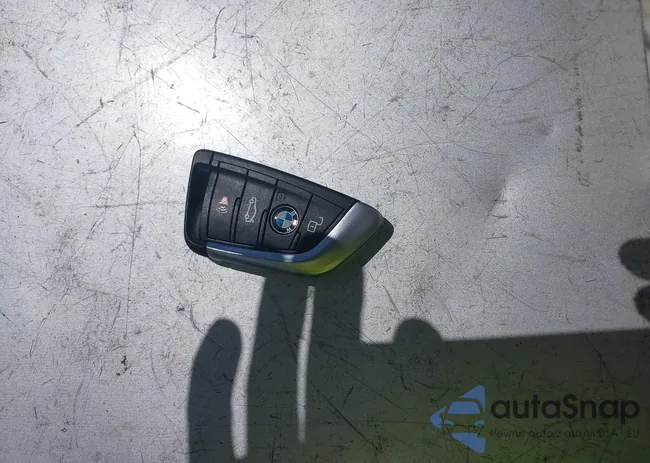 3MW5R1J05M8B56429: 43207803