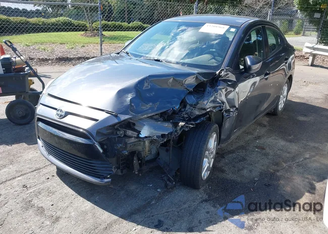 3MYDLBZV1GY119647: 43208968