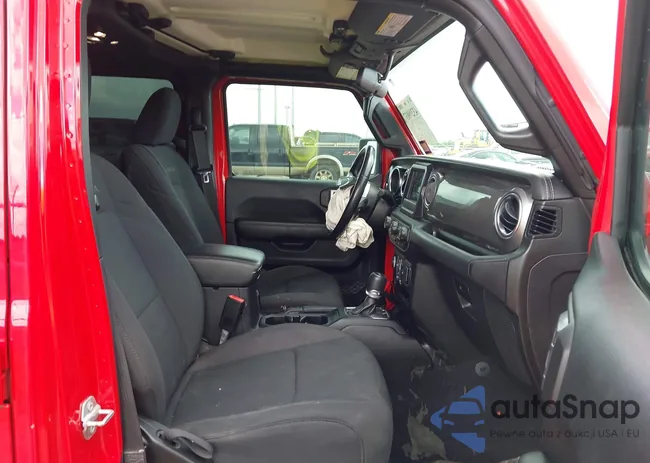 1C4HJXEN3MW645824: 43209037