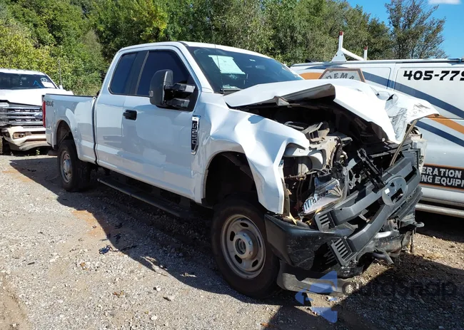 1FT7X2B60KEE29474: 43209197