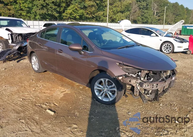 1G1BE5SM3K7137024: 43209295