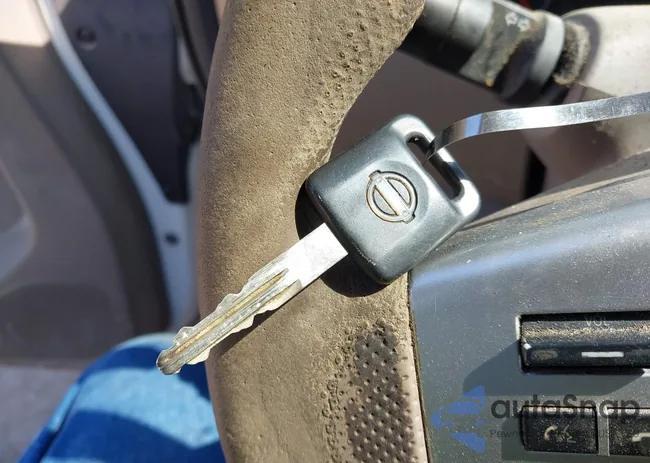 1N6AD0ER0FN704109: 43209333