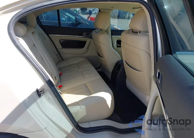 1LNHL9DK3FG604079: 43209340