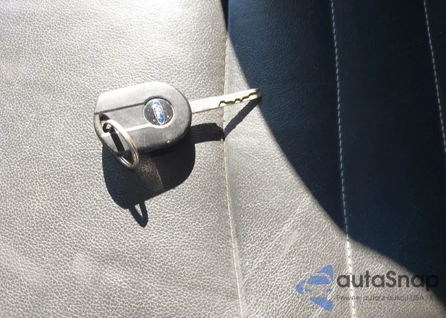 1FMCU0GX8FUB12840: 43208593