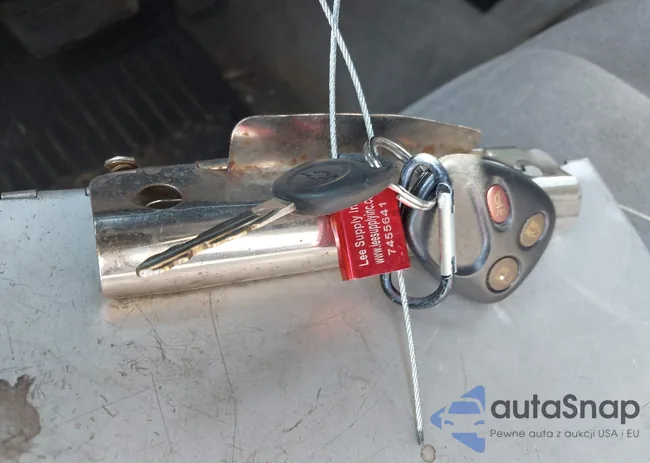 1GNEC13V25R167352: 43208634