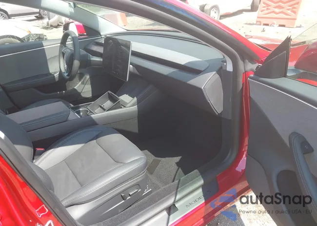 5YJ3E1EA9SF990253: 43208743