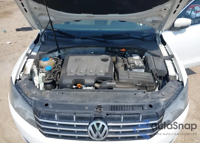 1VWBN7A38DC132775: 43208784