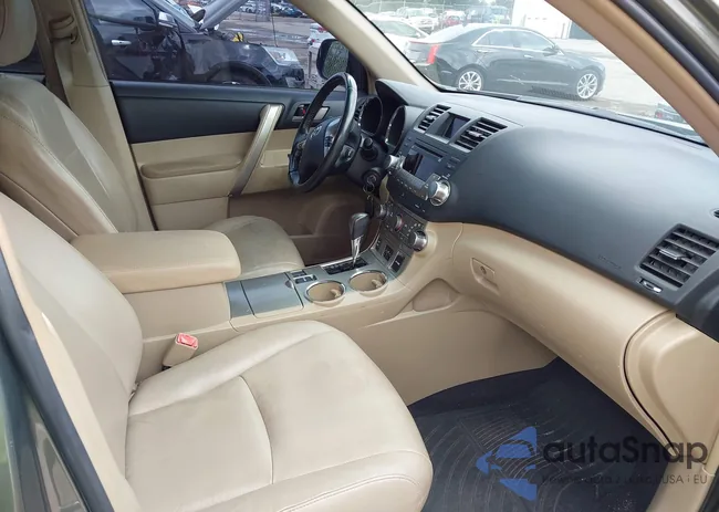 5TDZK3EHXBS043035: 43210061