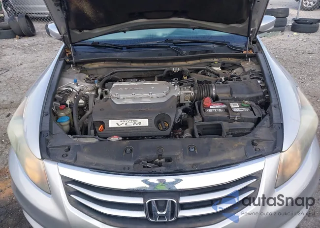 1HGCP3F75BA021696: 43210174