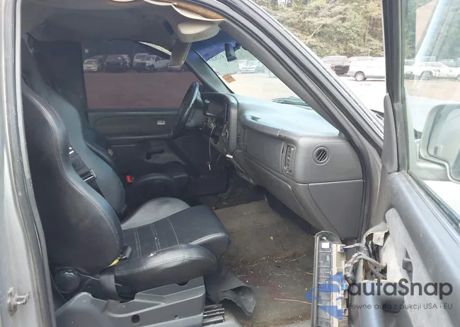 1GCEC14VX3Z150819: 43210263