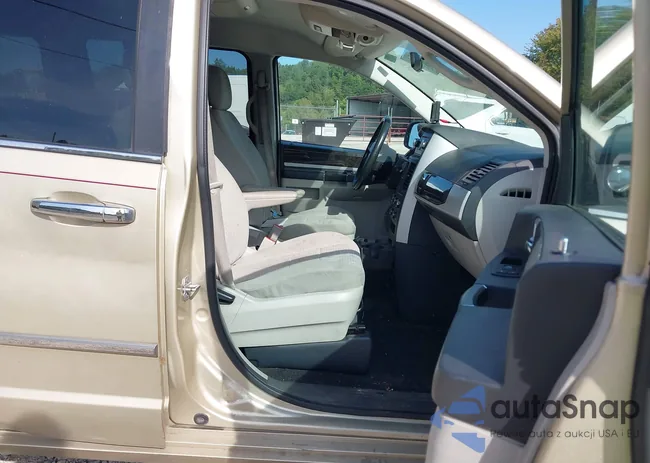 2D4RN5D16AR350252: 43209580