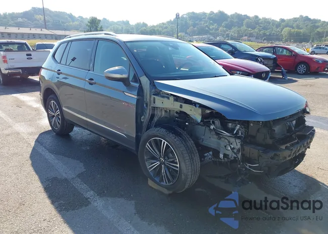 3VVAB7AX5RM222757: 43209796