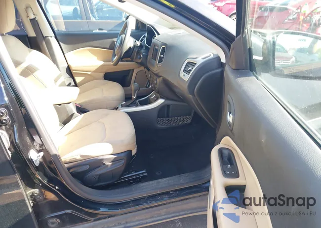 3C4NJCAB2KT614672: 43209881