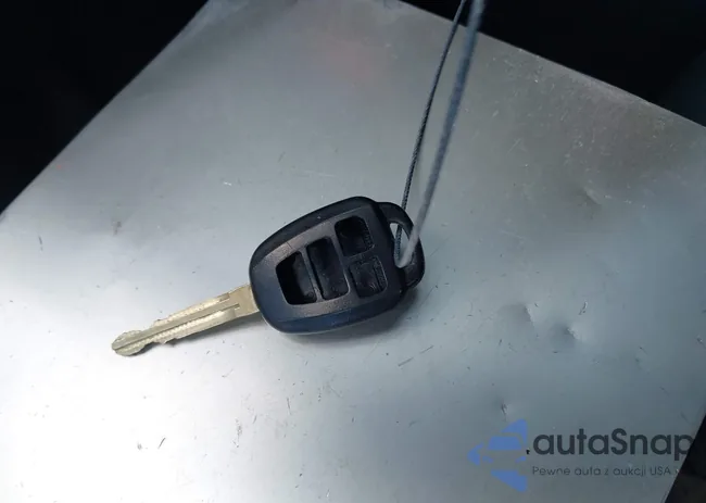 2T1BURHE8HC897961: 43209934