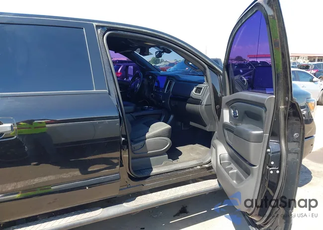 1N6BA1F43JN518255: 43211327