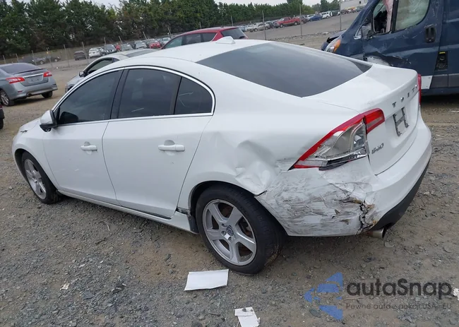 YV1612FH8D2185936: 43211989