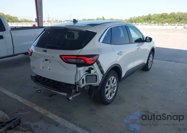 1FMCU0GNXRUA33530: 43212153