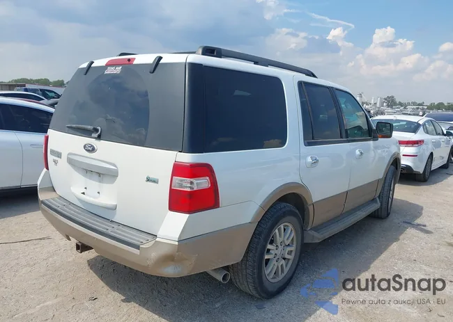 1FMJU1H52EEF18406: 43212215